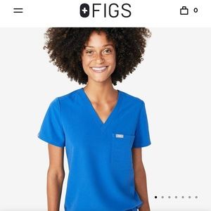 Figs scrub top